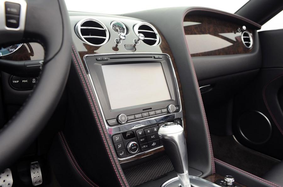  Bentley Continental GTC 2012 года  (фото 91 из 141)